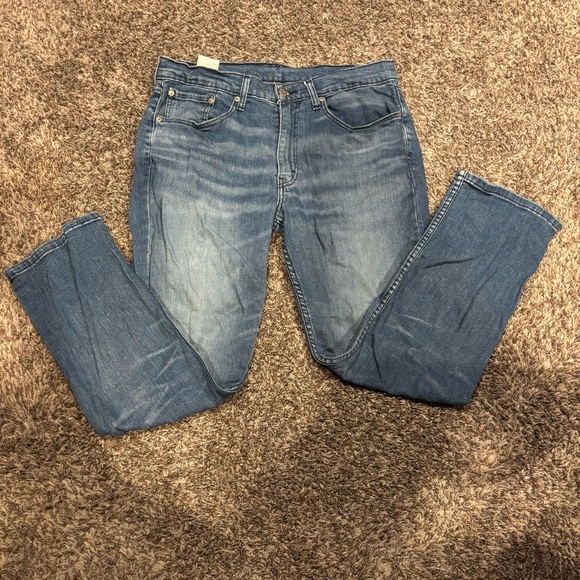 Men’s Levi's 514 Jeans - Picture 3 of 4